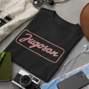 Pink “Jugosan” graphic printed on a t-shirt Roze “Jugosan” grafika na majici